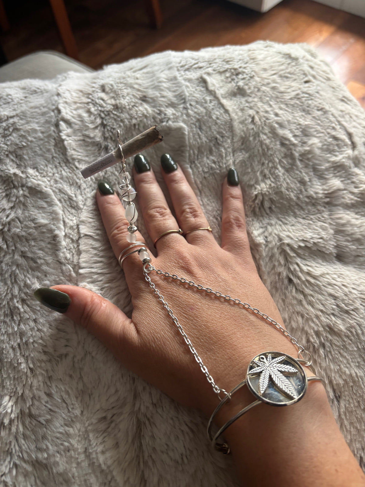 Roll & Reign - Bracelet Chain Joint Holder Ring