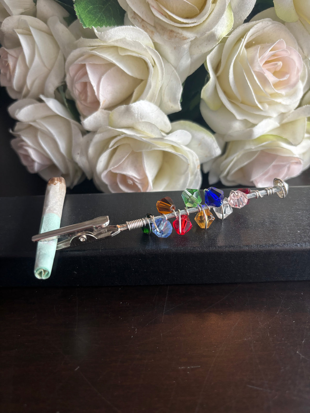 Roll & Reign - Embellished Joint Clip
