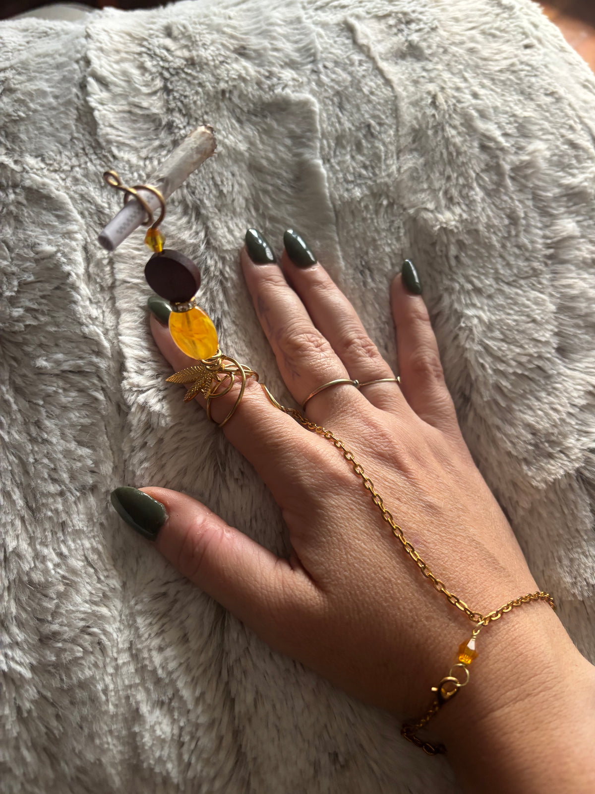 Roll & Reign - Bracelet Chain Joint Holder Ring