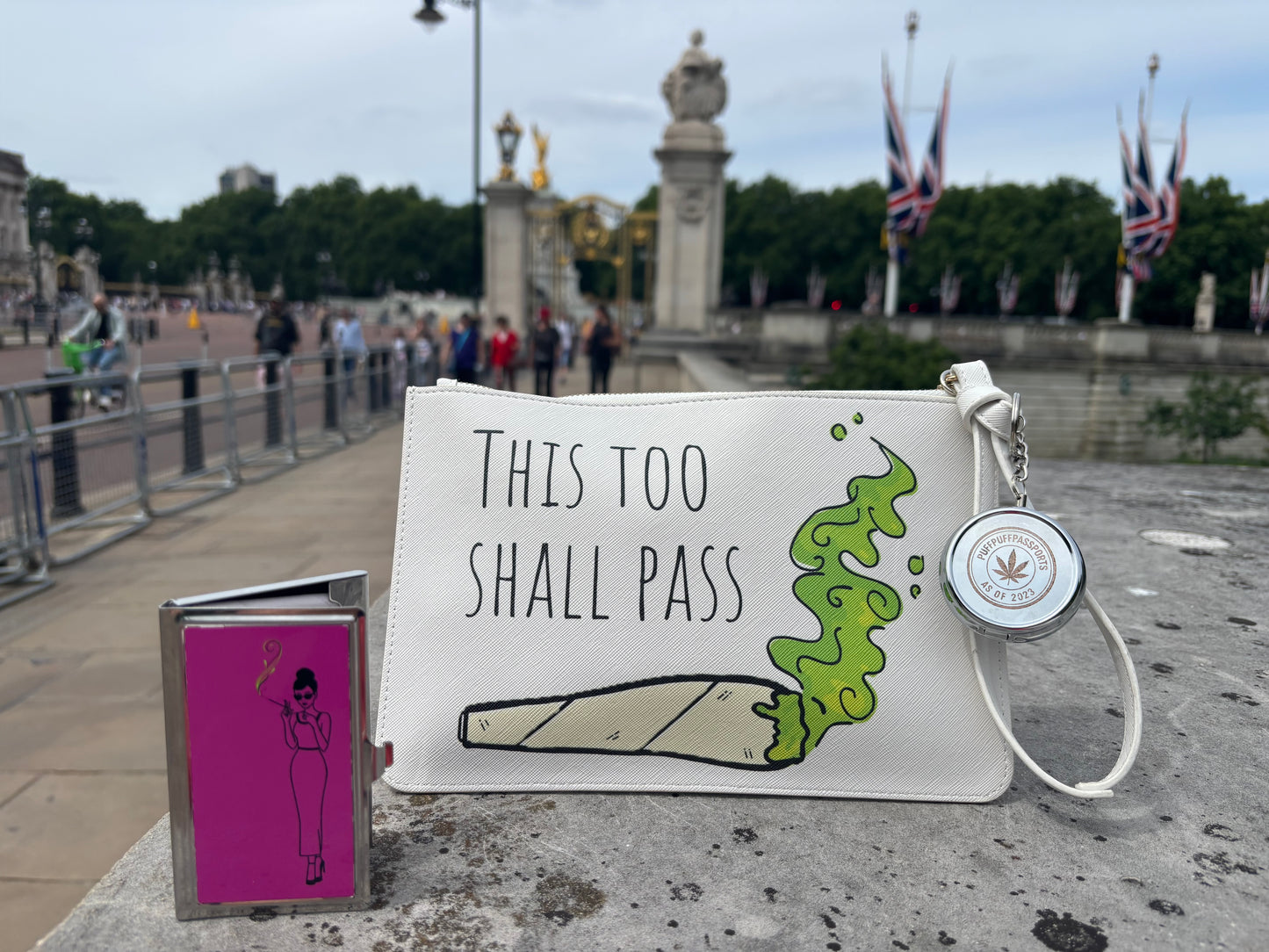 Locking travel ashtray - bag charm / key chain